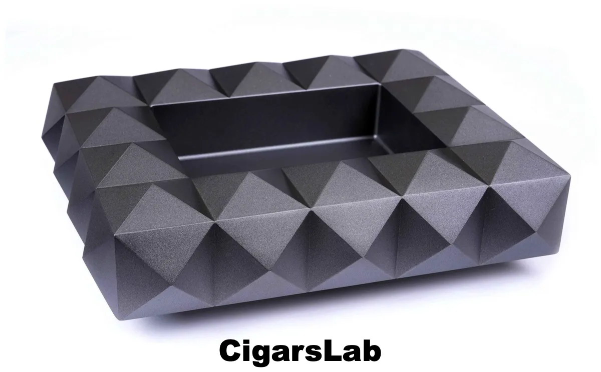 Пепельница Colibri Quasar на 8 сигар, Серый лак Gunmetal