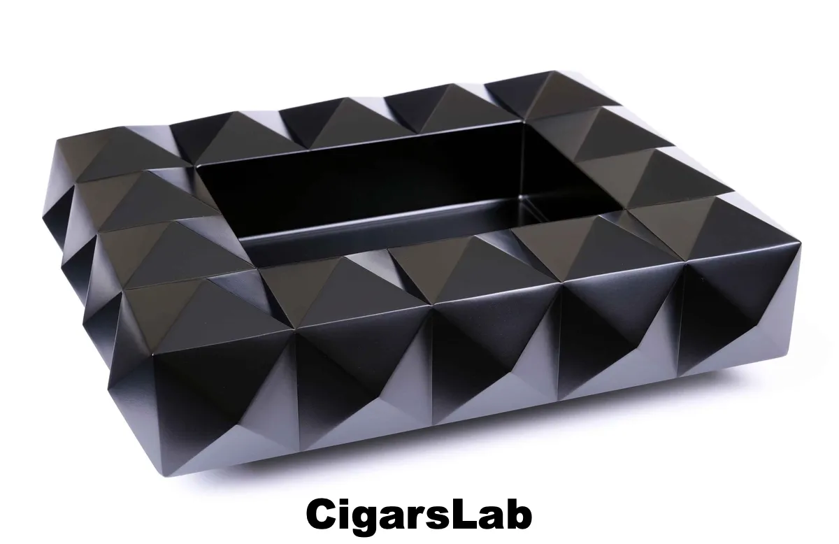 Пепельница Colibri Quasar на 8 сигар, Черный лак Royal