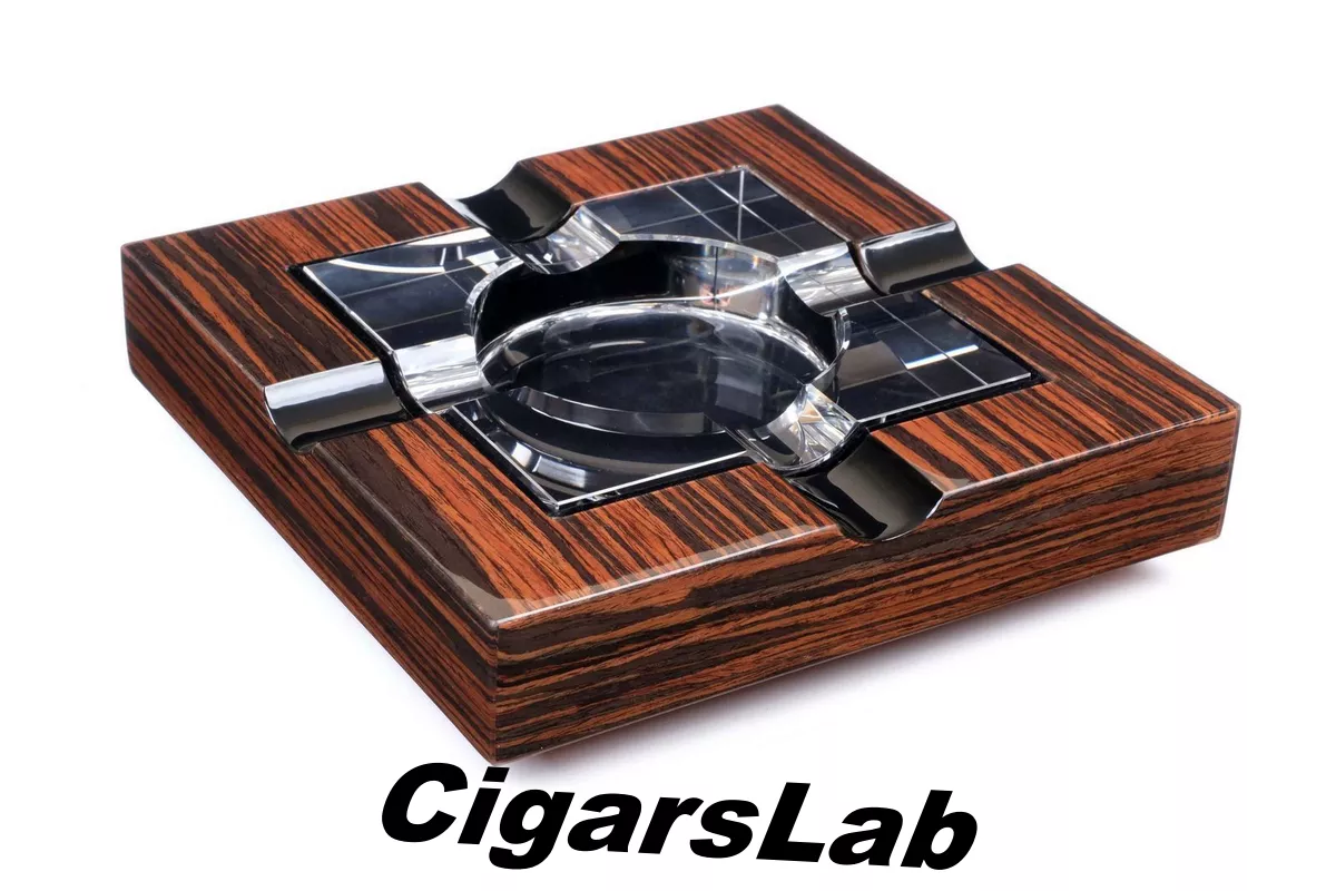 Пепельница Howard Miller на 4 сигары, Красное дерево 810-083