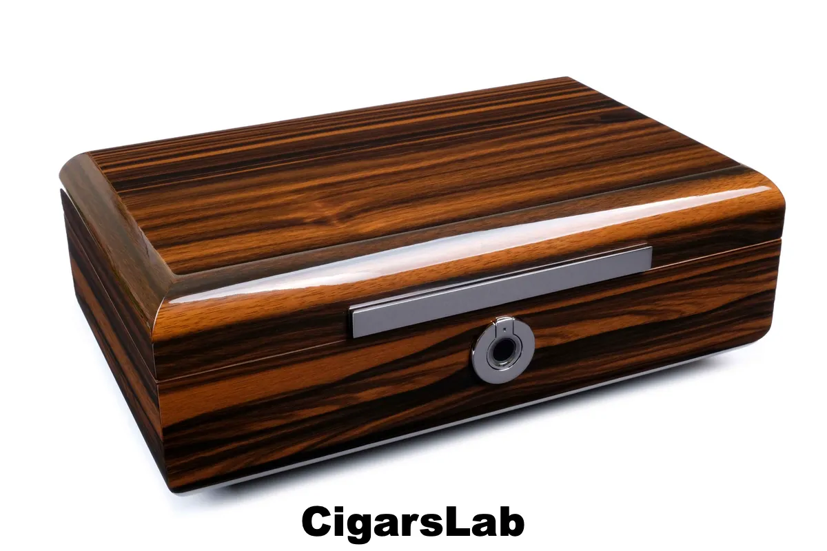 Хьюмидор Lubinski на 60 сигар с электронным замком, Макассар